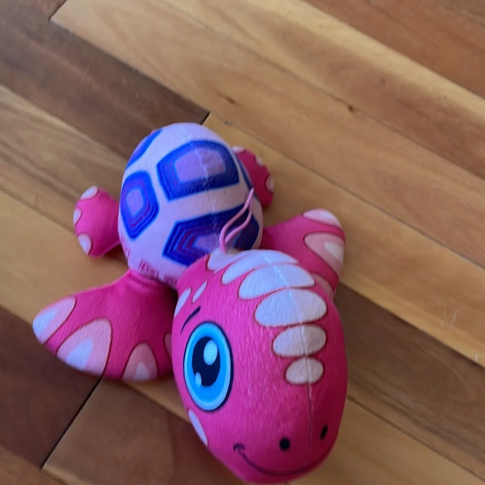 Turtle plushy - Picture 6 of 7